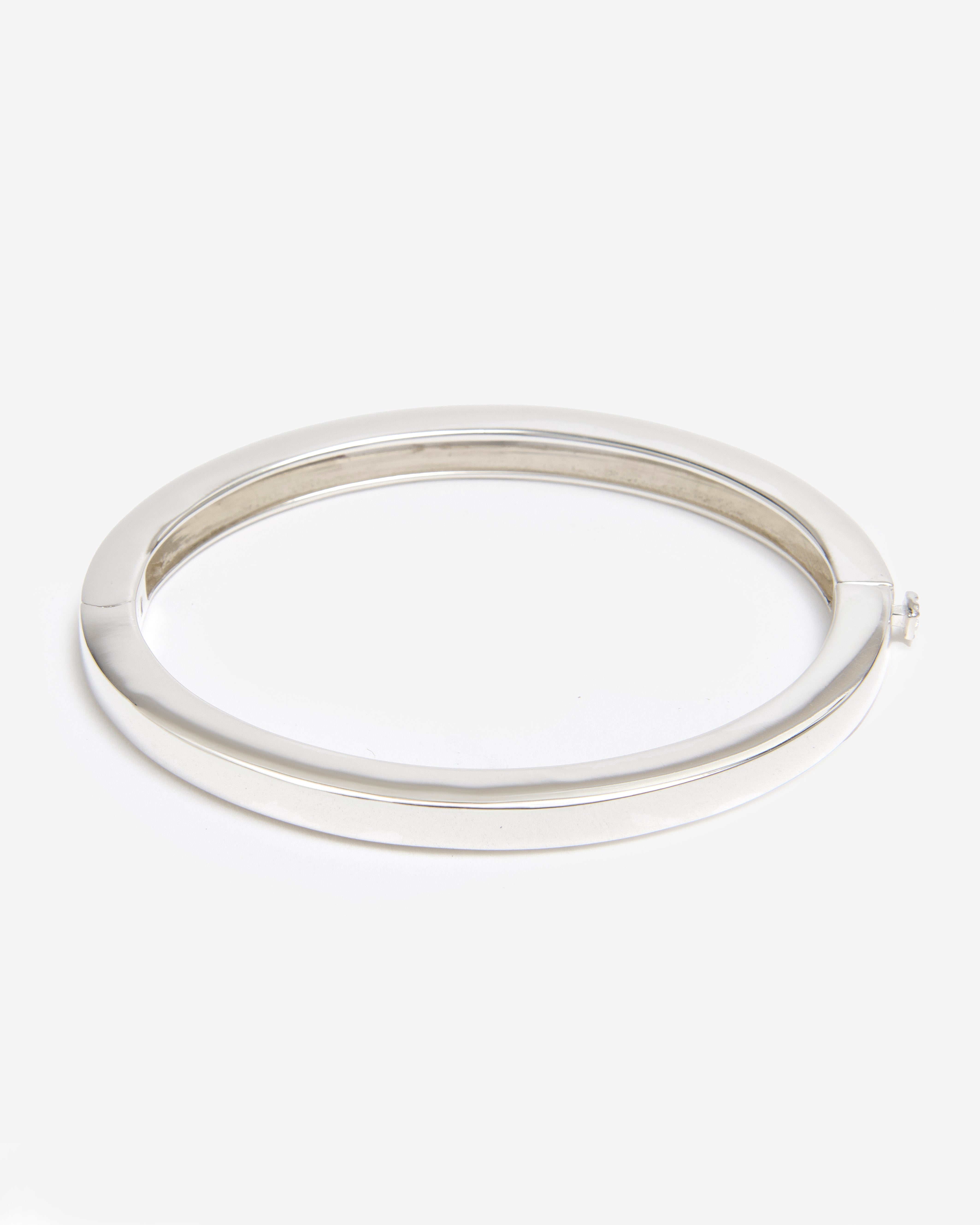 SILVER SIGNATURE BANGLE