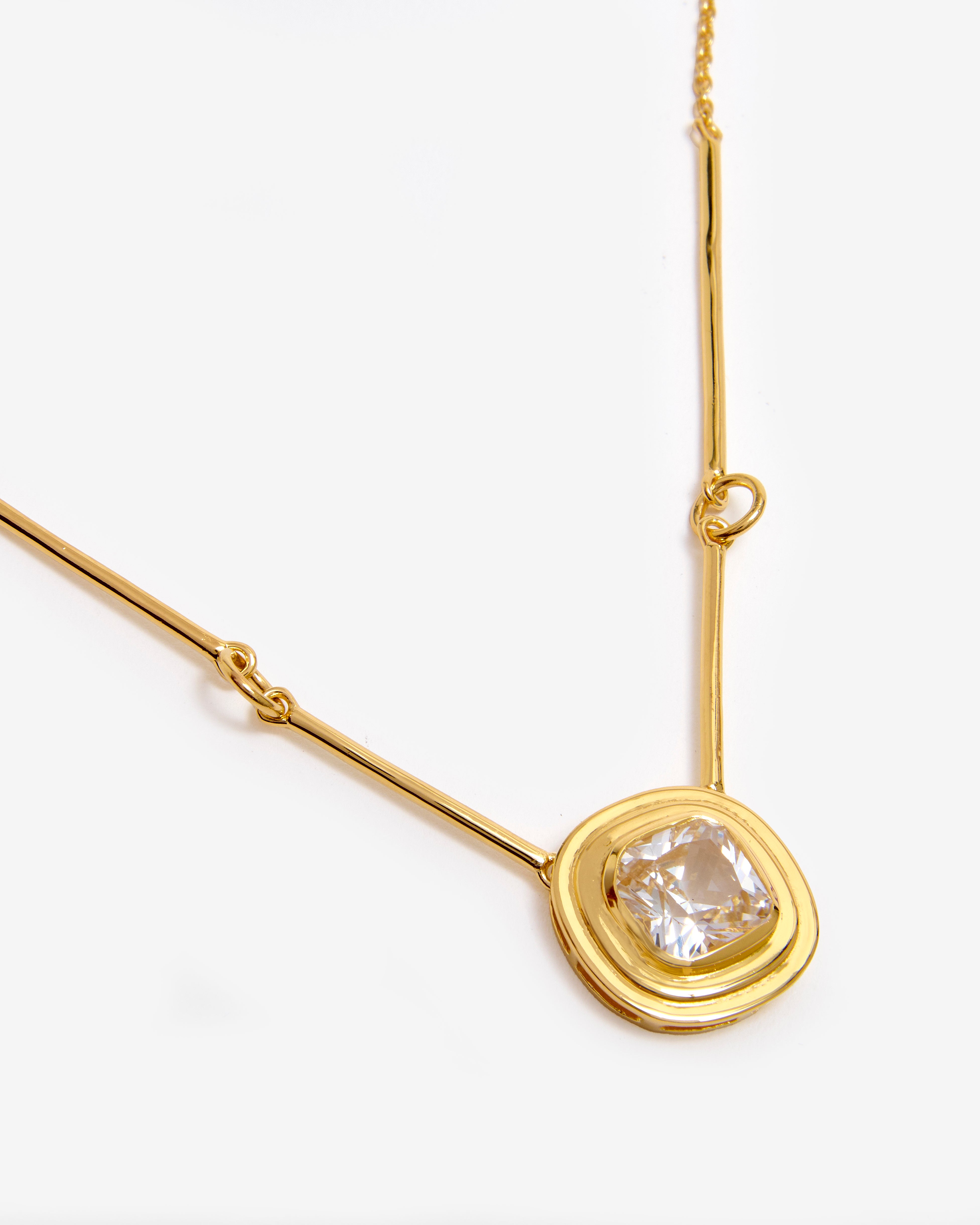 WHITE SAPPHIRE SQUOVAL RIDGE CHAIN NECKLACE