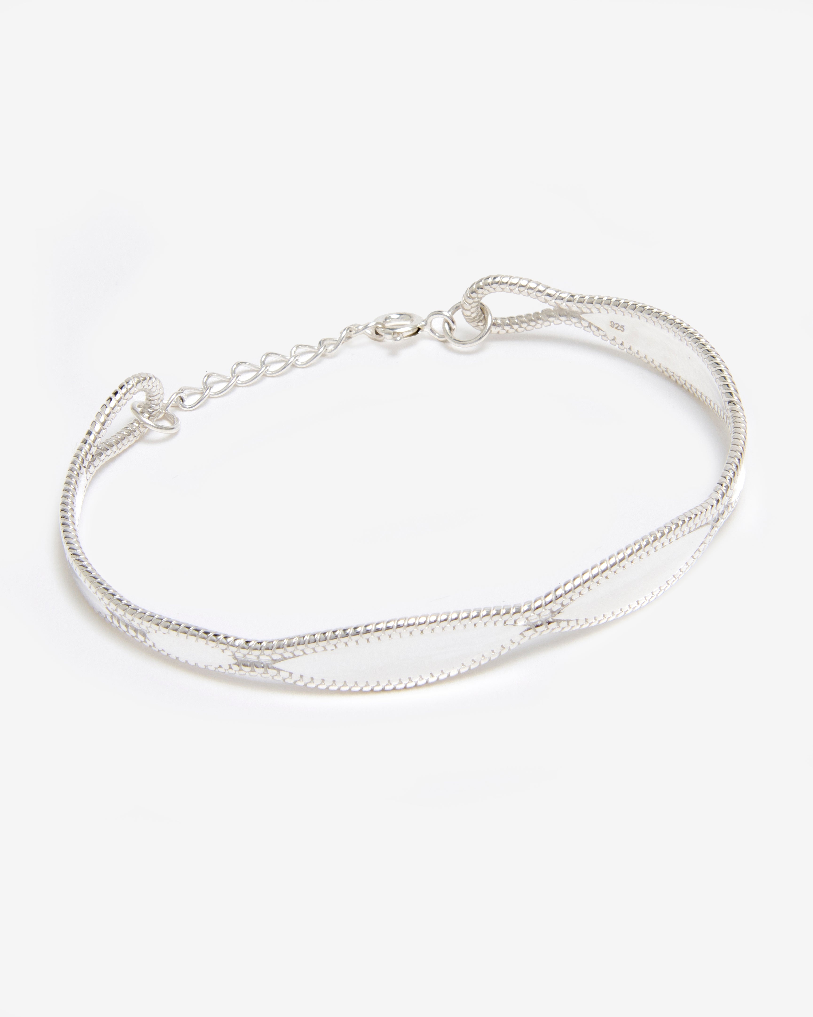 SILVER RIDGED BRACELET