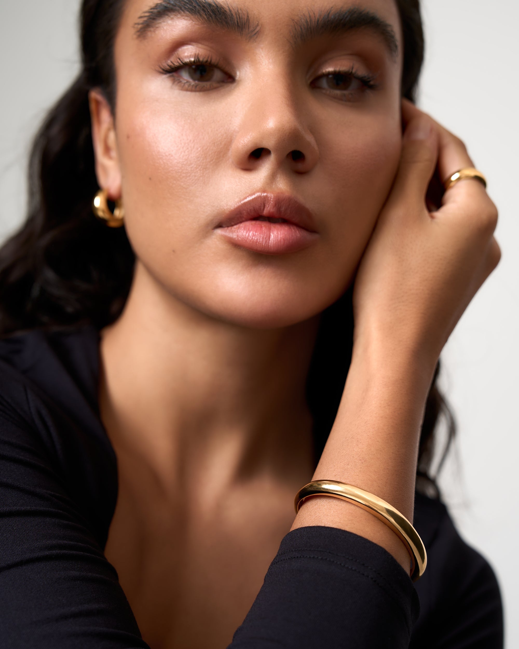 GOLD SIGNATURE CHUNKY CUFF BANGLE