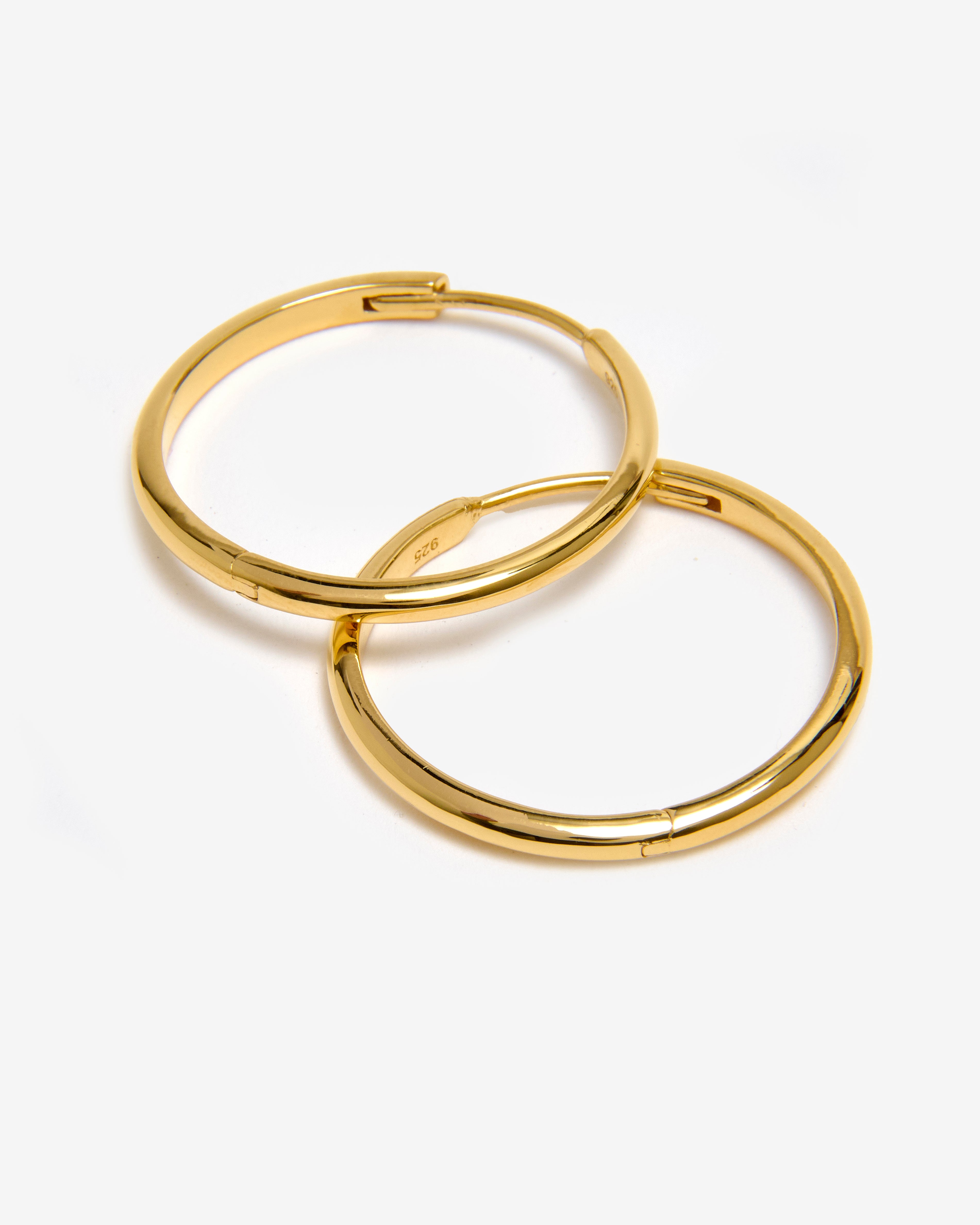 GOLD CLASSIC HOOP EARRINGS - LARGE