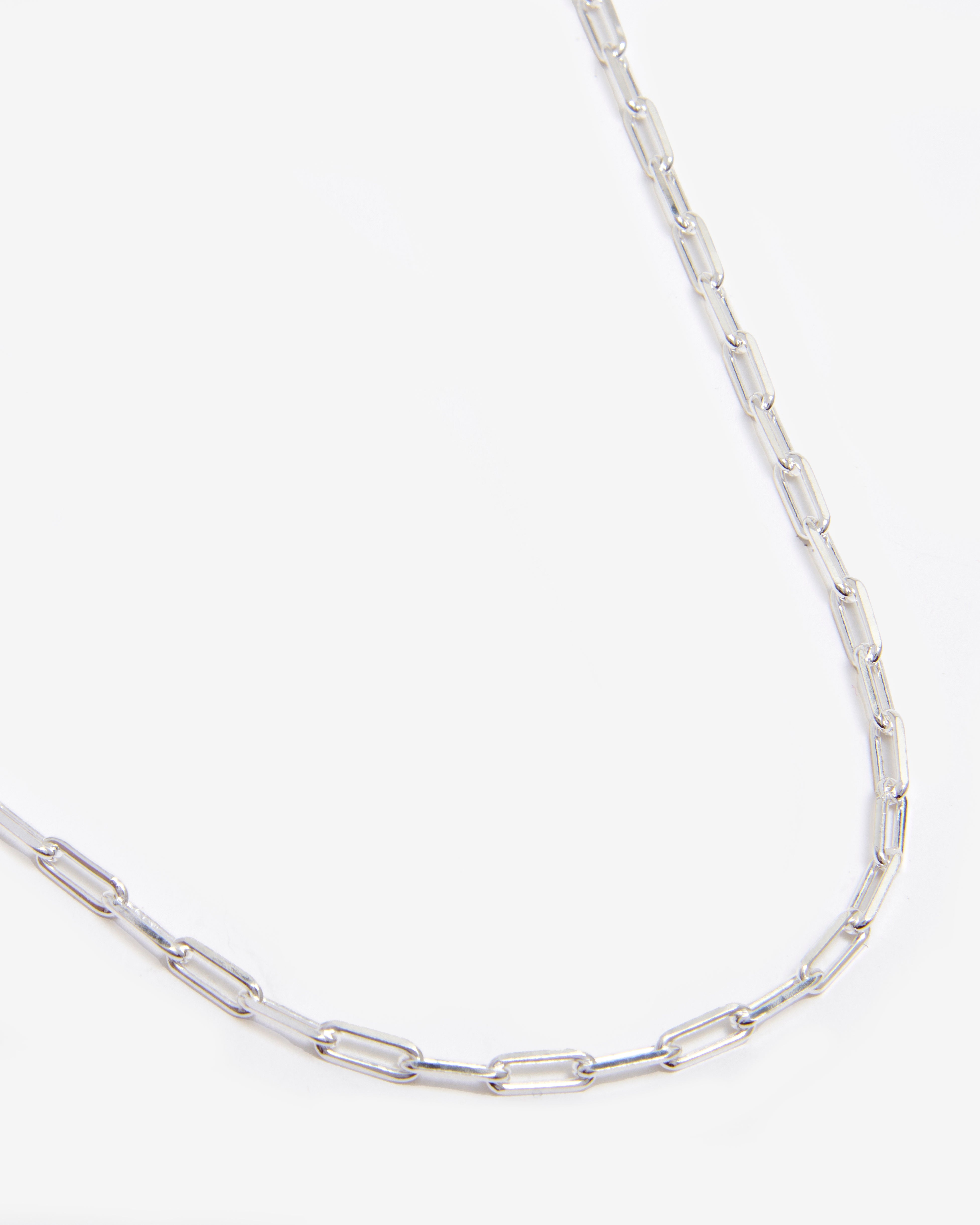 SILVER PAPERCLIP CHAIN NECKLACE - SMALL