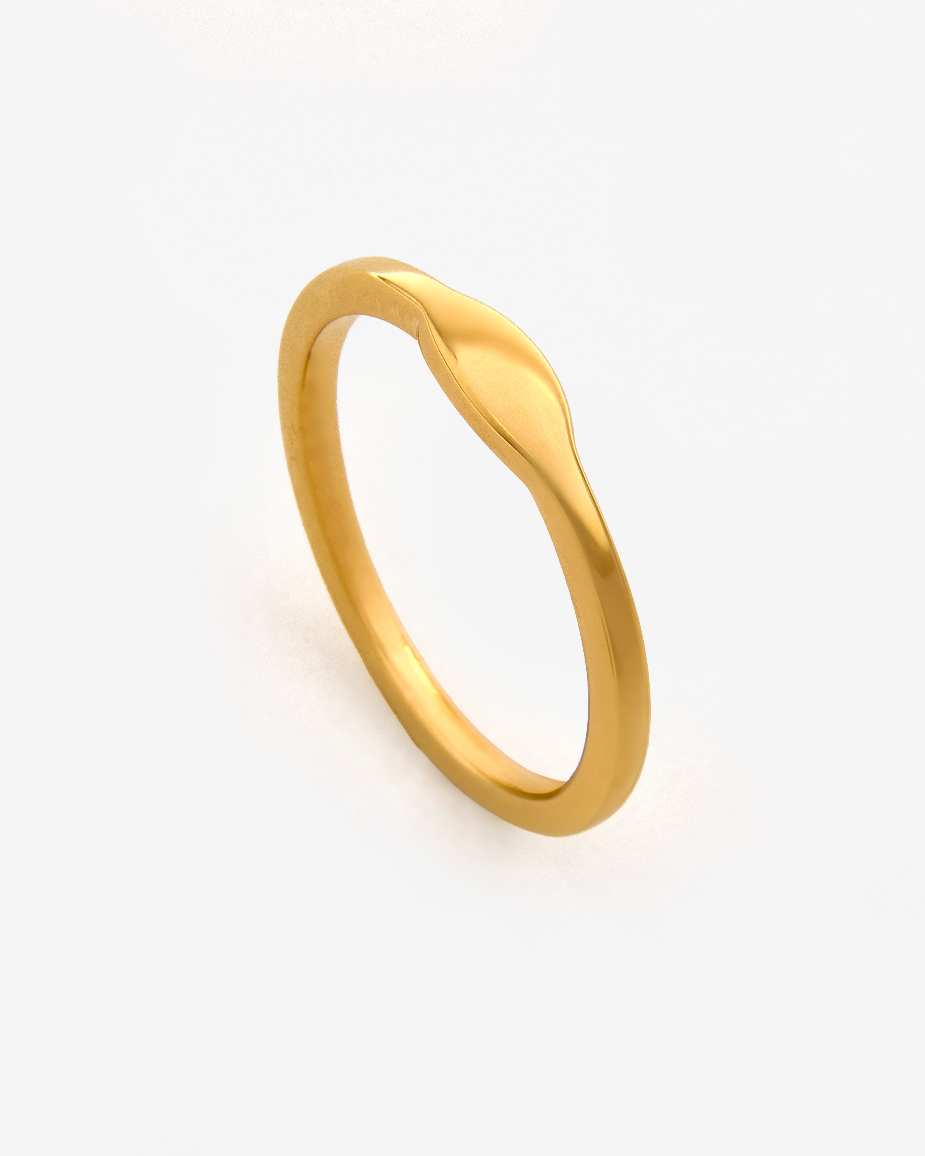 GOLD SIGNET RING